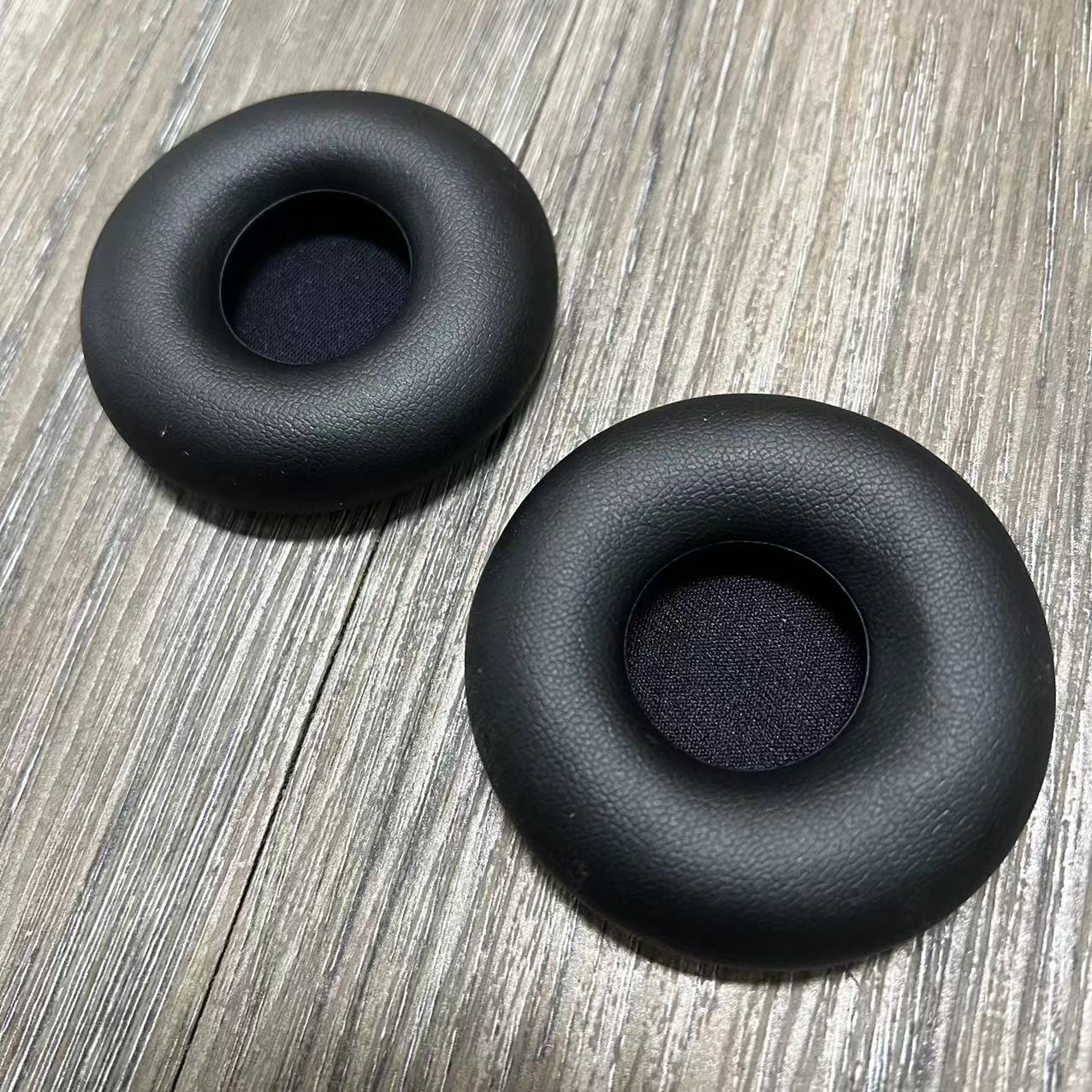 وسادة أصلية 100% لفرق مايكروسو - مراجعة Sennheiser Headphone Momentum 4 وسعره